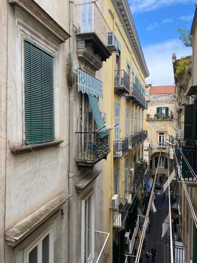 Casa Kamalei, Tra Plebiscito E Lungomare Appartement Napels Buitenkant foto