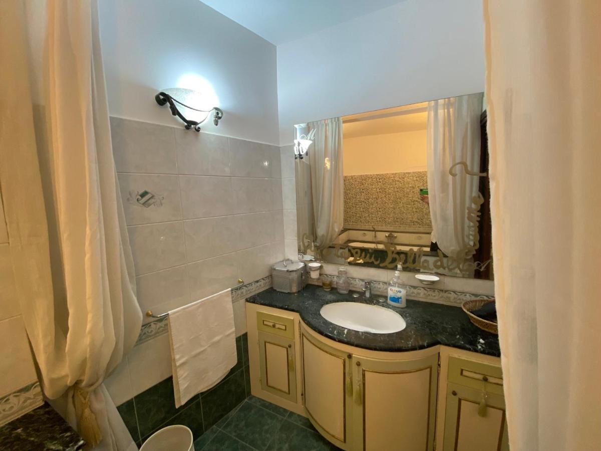 Casa Kamalei, Tra Plebiscito E Lungomare Appartement Napels Buitenkant foto